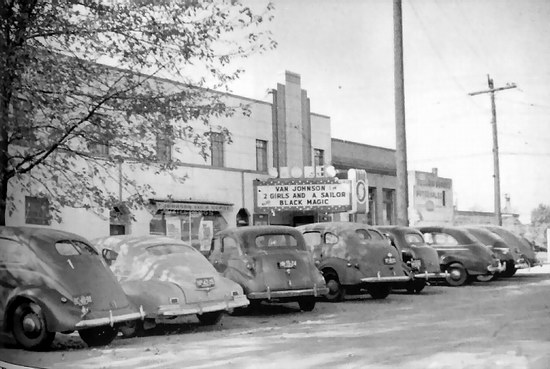 Shores Theatre - Vintage Shot (newer photo)